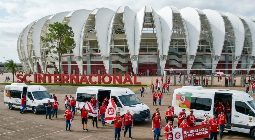 Transporte de torcedores para jogos em Porto Alegre